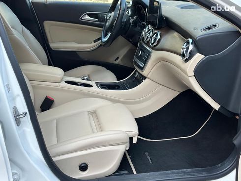 Mercedes-Benz GLA-Класс 2019 белый - фото 23