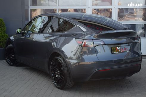 Tesla Model Y 2021 серый - фото 4