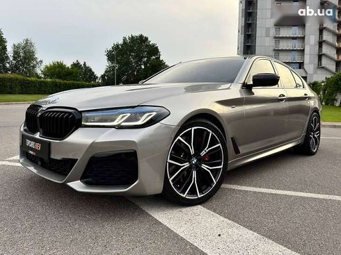 BMW 5 серия 2021 - фото 5