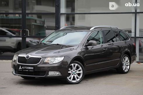 Skoda Superb 2011 - фото 3