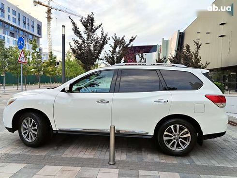 Nissan Pathfinder 2015 - фото 9