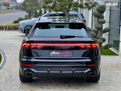 Audi RS Q8 2024 - фото 16