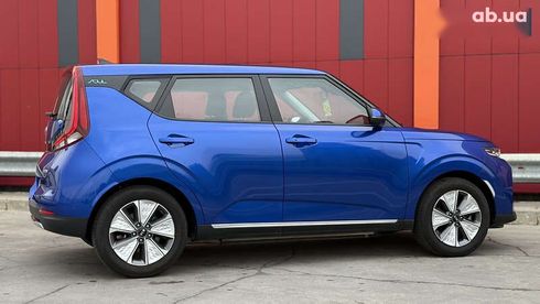 Kia Soul EV 2021 - фото 14