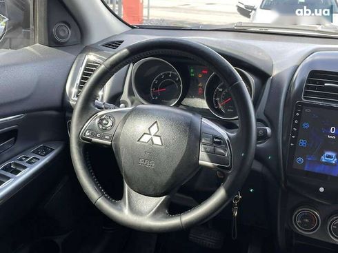 Mitsubishi Outlander 2015 - фото 14