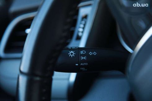 Toyota Camry 2018 - фото 19