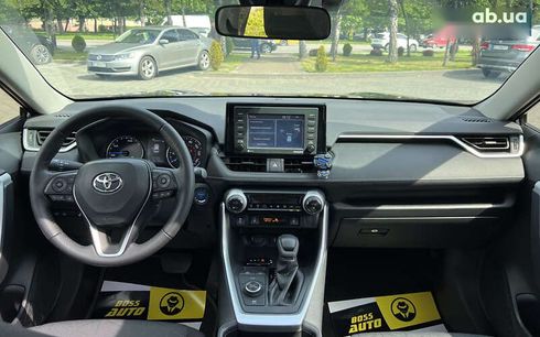 Toyota RAV4 2022 - фото 11
