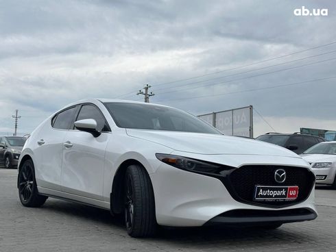 Mazda 3 2019 белый - фото 14