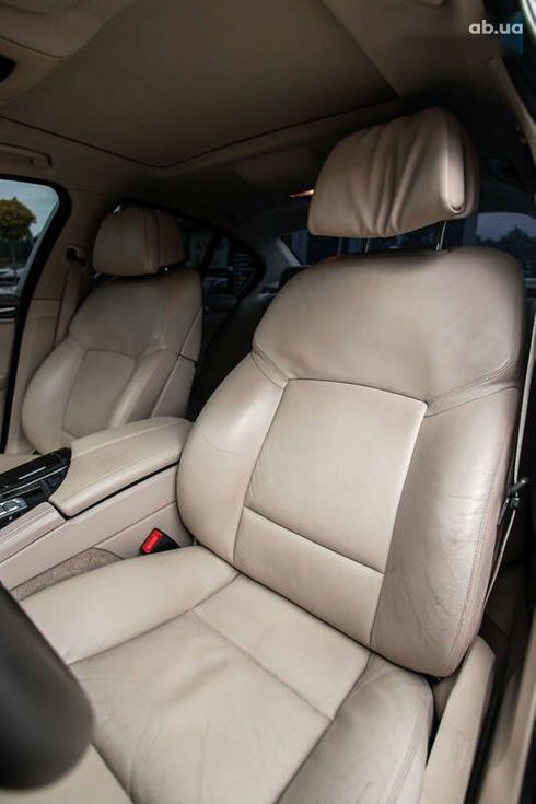 BMW 5 серия 2011 - фото 22