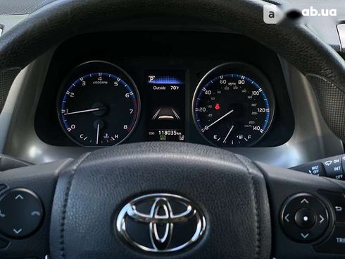 Toyota RAV4 2018 - фото 9