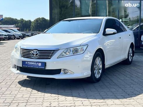 Toyota Camry 2013 - фото 8