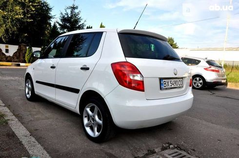 Skoda Fabia 2008 - фото 13