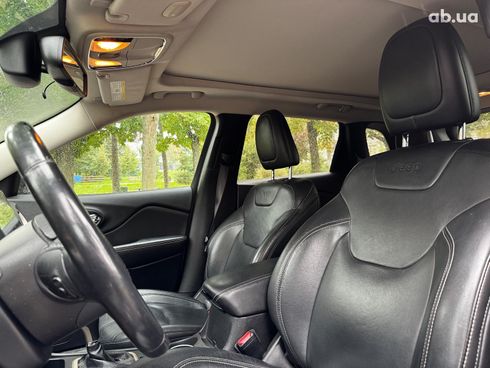 Jeep Cherokee 2015 серый - фото 18