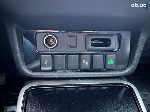 Mitsubishi Outlander 2020 - фото 28