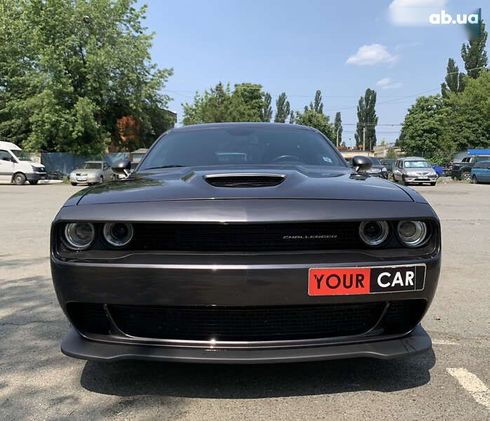 Dodge Challenger 2020 - фото 18