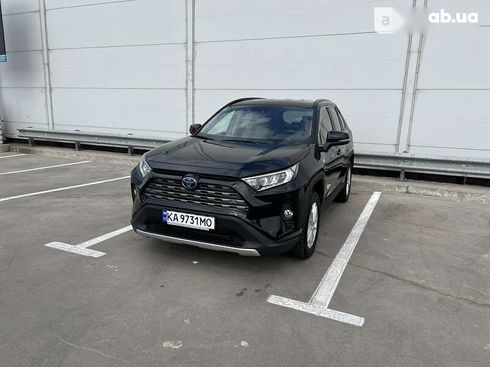 Toyota RAV4 2020 - фото 3