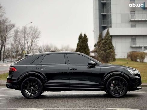 Audi RS Q8 2024 - фото 22