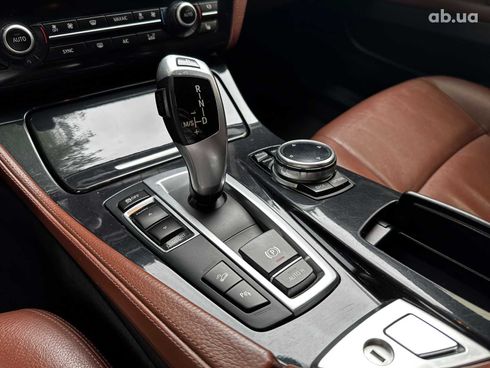 BMW 5 серия 2014 черный - фото 15
