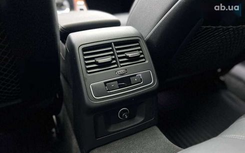 Audi A4 2020 - фото 29
