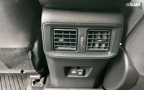 Toyota RAV4 2021 - фото 17