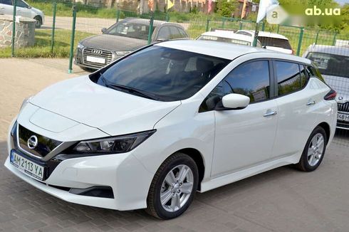 Nissan Leaf 2022 - фото 3