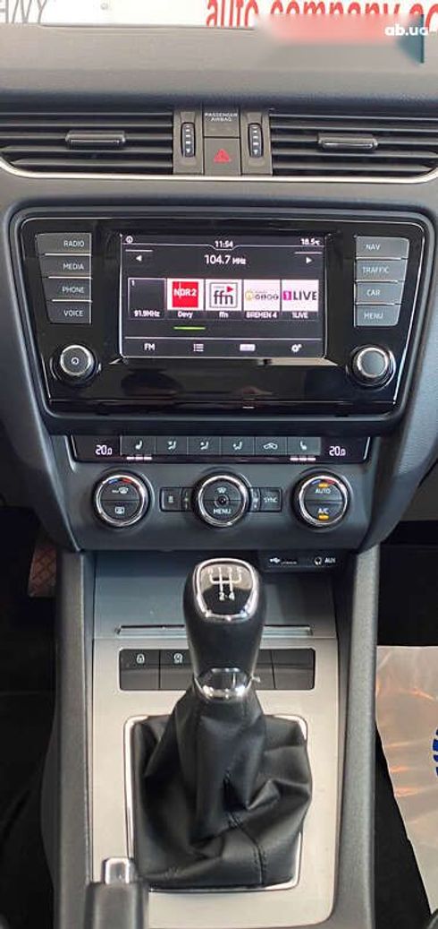 Skoda Octavia 2016 - фото 18
