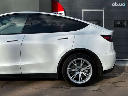 Tesla Model Y 2024 - фото 6