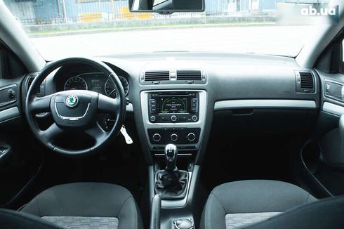 Skoda Octavia 2011 - фото 16