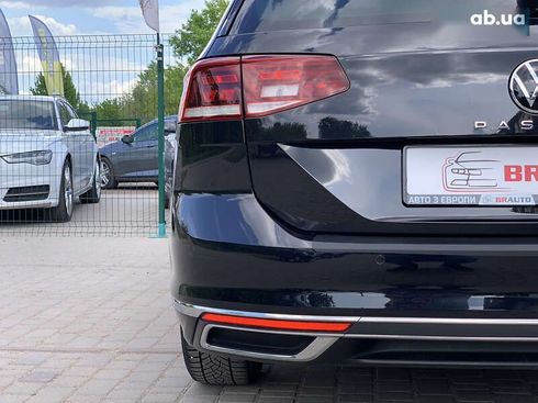 Volkswagen Passat 2021 - фото 24