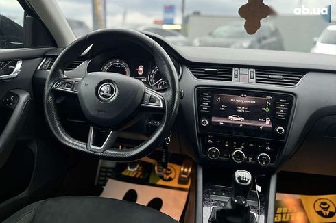 Skoda Octavia 2017 - фото 13