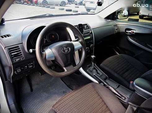 Toyota Corolla 2012 - фото 6