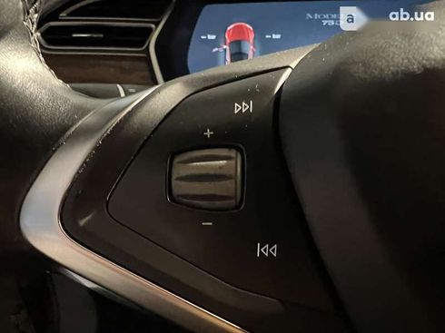 Tesla Model S 2016 - фото 29