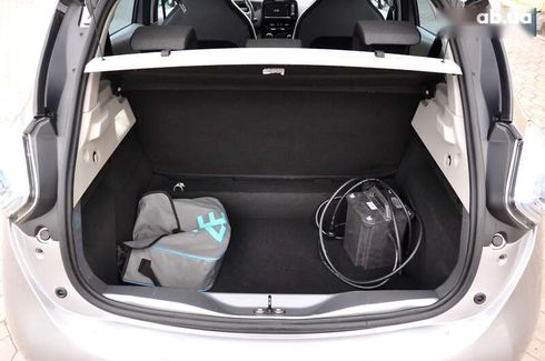 Renault Zoe 2015 - фото 22
