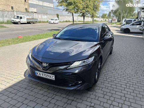 Toyota Camry 2020 - фото 5