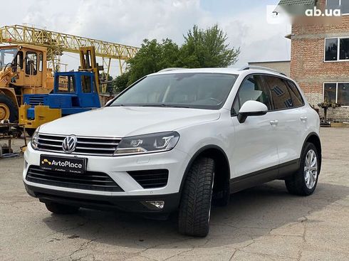 Volkswagen Touareg 2017 - фото 13