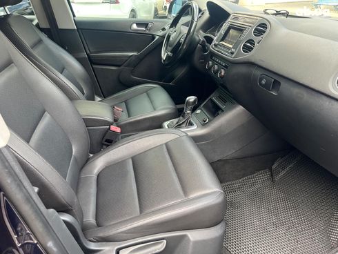 Volkswagen Tiguan 2016 синий - фото 23