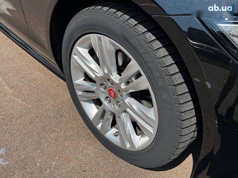 Jaguar XF 2019 - фото 11