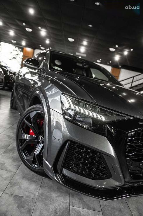 Audi RS Q8 2020 - фото 21