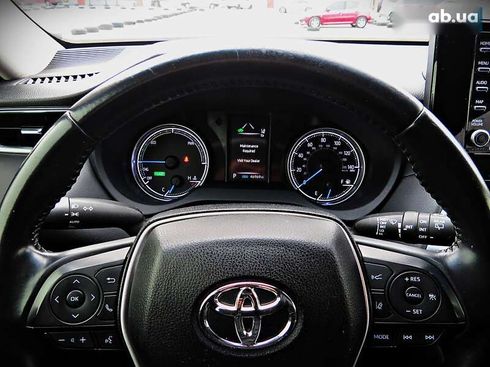 Toyota Venza 2021 - фото 10