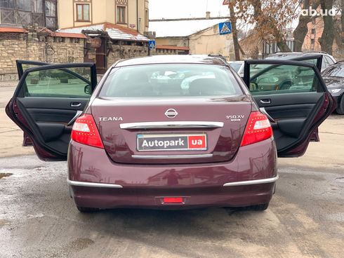 Nissan Teana 2010 красный - фото 9