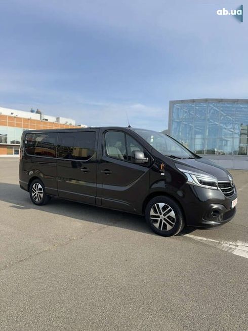 Renault Trafic 2019 - фото 8