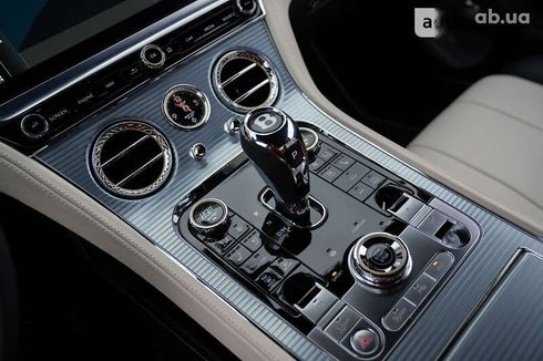 Bentley Continental GT 2018 - фото 25