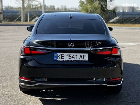 Lexus ES 2021 - фото 12