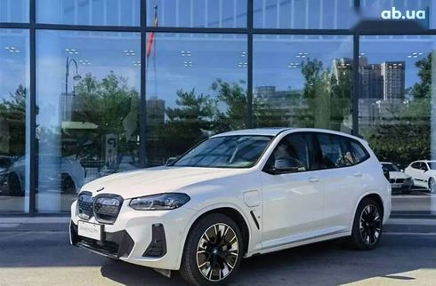 BMW iX3 2023 - фото 2