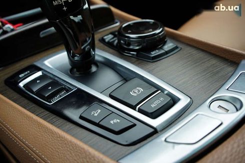 BMW 7 серия 2015 - фото 28
