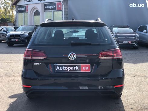 Volkswagen Golf 2019 серый - фото 16
