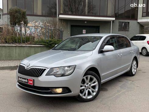 Skoda Superb 2014 серый - фото 2