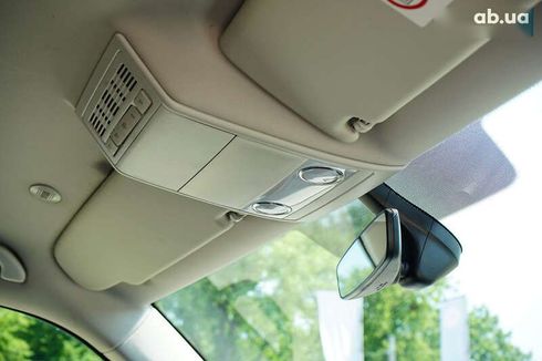 Volkswagen Caravelle 2016 - фото 25
