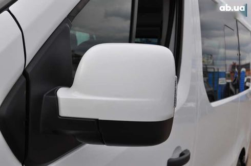 Renault Trafic 2021 - фото 18