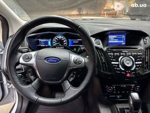 Ford Focus 2014 - фото 18