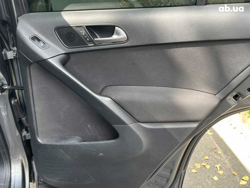 Volkswagen Tiguan 2018 серый - фото 33
